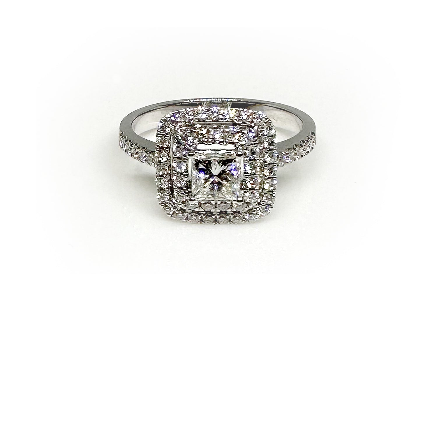 36277 - 18k diamond ring