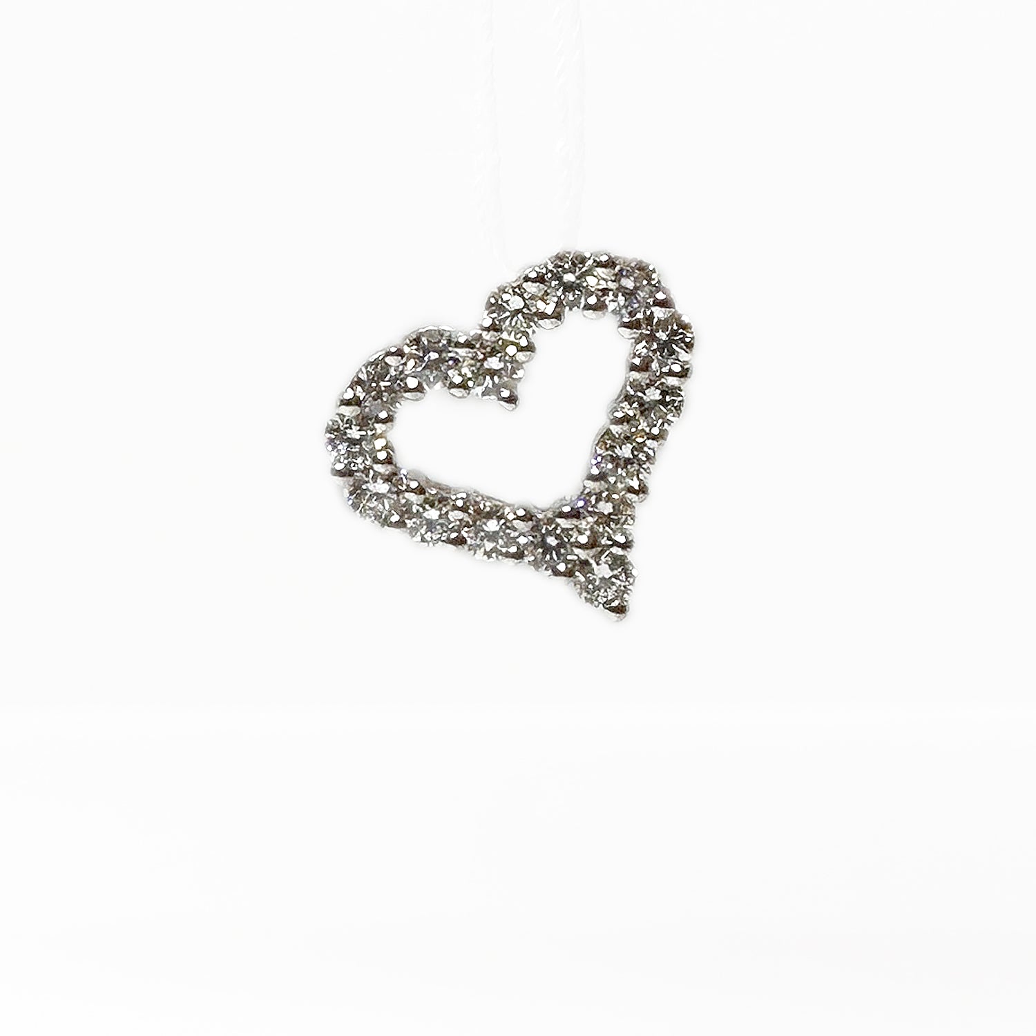 36855 - 18K diamond heart shaped pendant