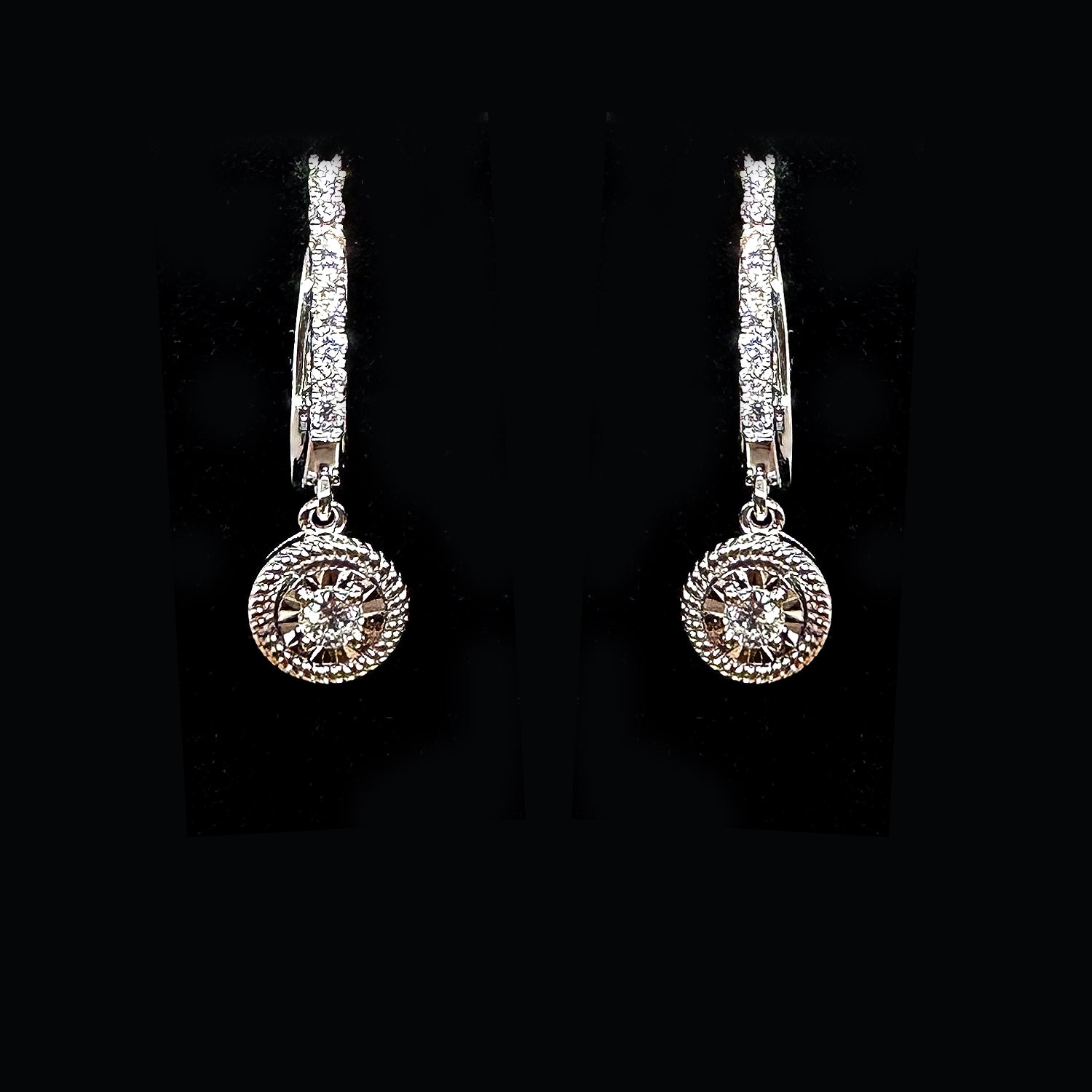 36875 - 18k diamond shiny earrings